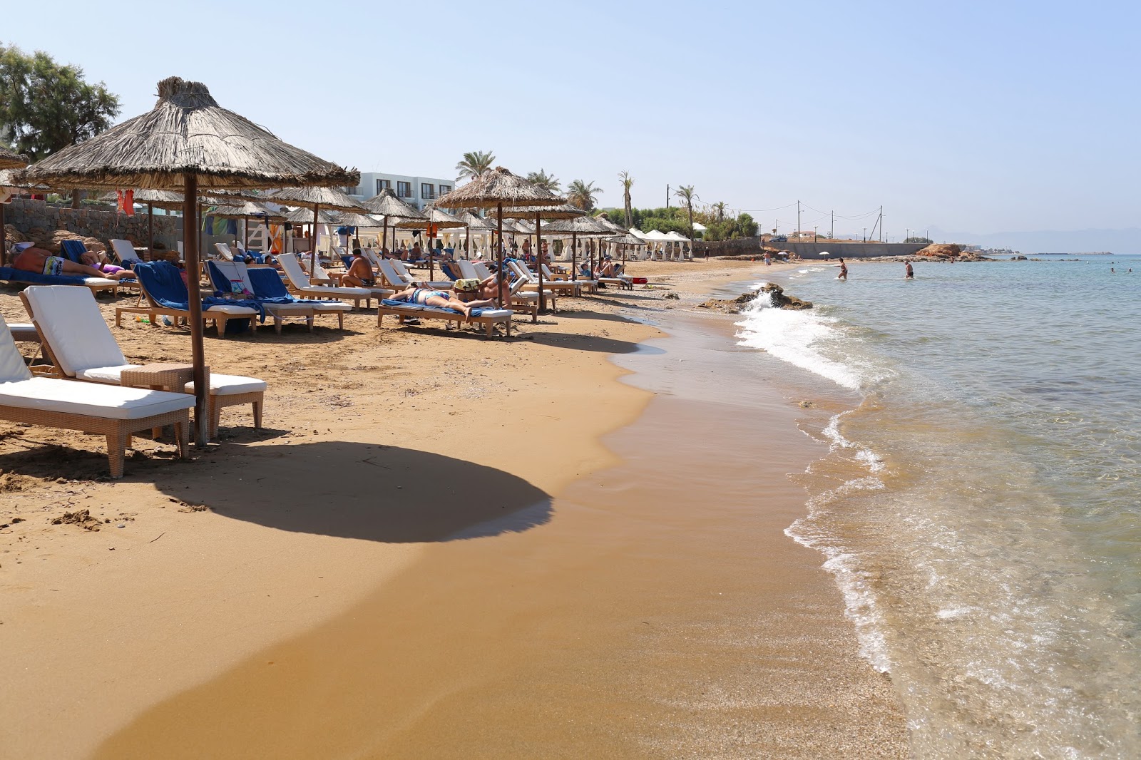 Foto av Agios Pelagia beach delvis hotellområde