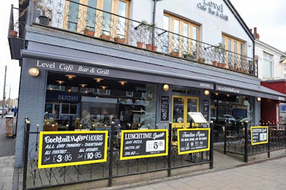 Level Cafe Bar & Grill - 160 Newland Ave, Hull HU5 2NN, United Kingdom