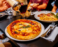 Pizza du Restaurant italien LA TRATTORIA IN PARADISO Restaurant&Pizerria Neuilly sur seine - n°11