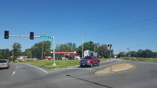 Convenience Store «Pour Boys», reviews and photos, 900 S Leonard St, Liberty, MO 64068, USA