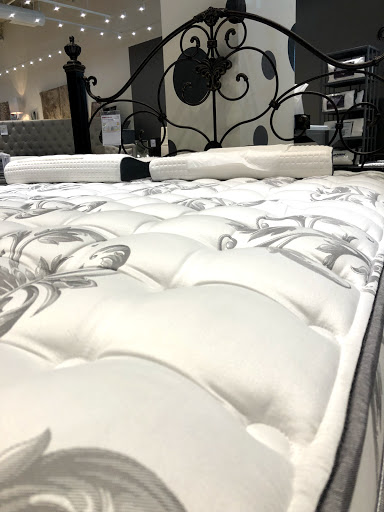 Mattress outlet shops in Los Angeles
