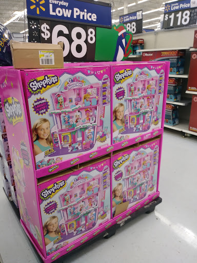 Department Store «Walmart Supercenter», reviews and photos, 5401 Fairington Rd, Lithonia, GA 30038, USA