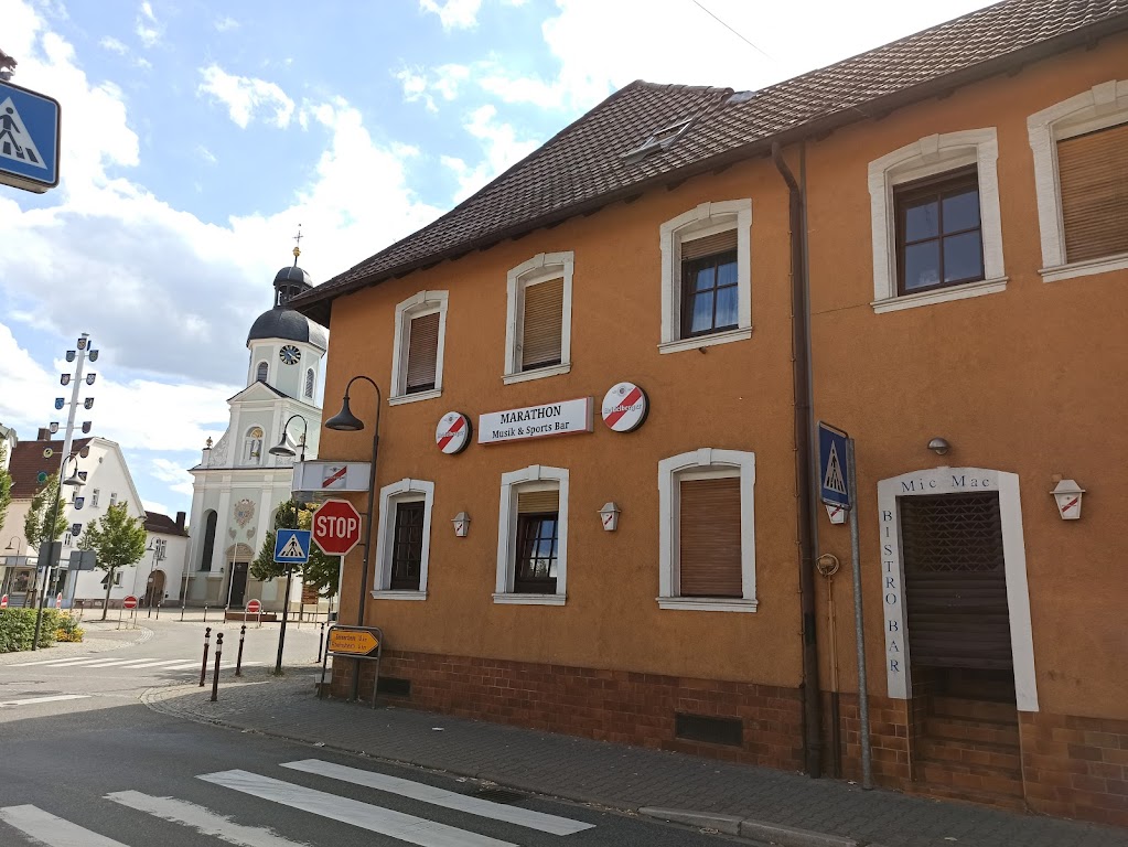 Marathon, Musik & Sports Bar