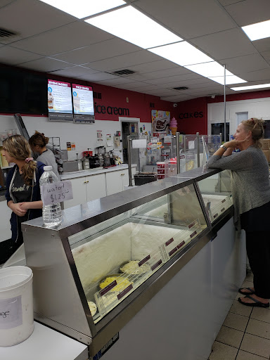 Ice Cream Shop «Carvel», reviews and photos, 1081 Bridgeport Ave, Milford, CT 06460, USA