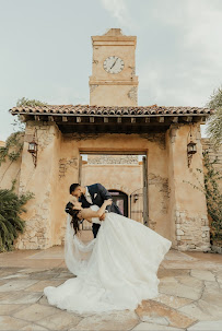 TOM ORTEGA PHOTOGRAPHY / COLOUR SPACE STUDIOS - Photo 2 - Car repair in Brownsville, TX, Brownsville