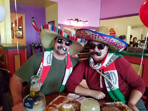 Restaurant «TNT on the Lake», reviews and photos, 2599 Lakeshore Blvd, Lakeport, CA 95453, USA