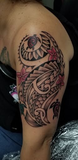 Tattoo Shop «Pleasure In Pain Tattoo», reviews and photos, 184 Broadway, Taunton, MA 02780, USA