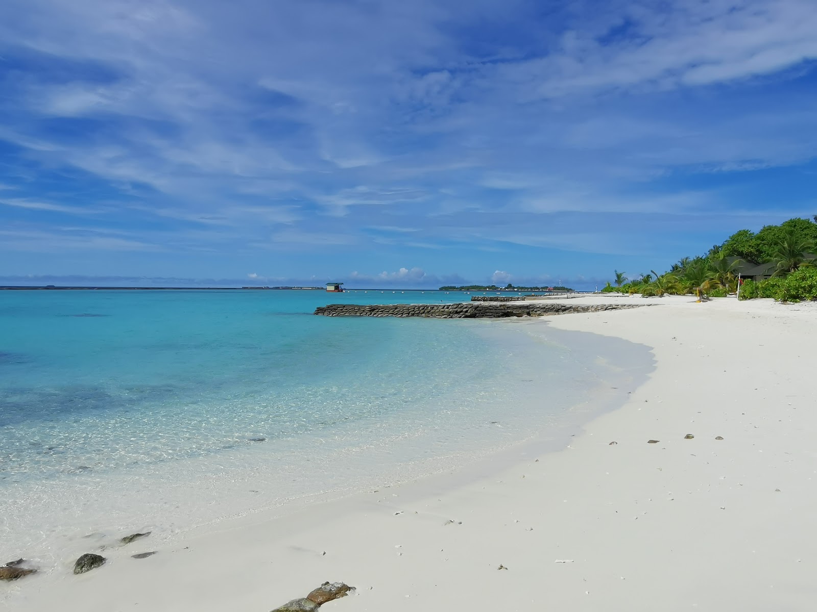Φωτογραφία του Παραλία του νησιού Meedhupparu με επίπεδο καθαριότητας πολύ καθαρό