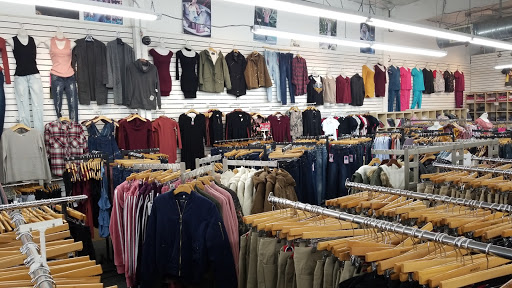 Uniform Store «L B Fashion Warehouse», reviews and photos, 2519 Long Beach Blvd, Long Beach, CA 90806, USA