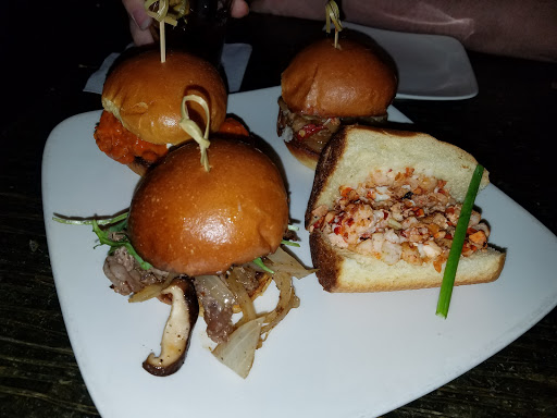 American Restaurant «The Goodnight», reviews and photos, 2700 W Anderson Ln #101, Austin, TX 78757, USA