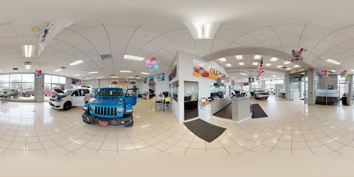 Car Dealer «Gurnee Chrysler Jeep Dodge Ram», reviews and photos, 7255 Grand Ave, Gurnee, IL 60031, USA