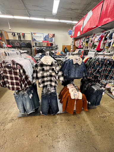 Clothing Store «Old Navy», reviews and photos, 4502 S Steele St, Tacoma, WA 98409, USA