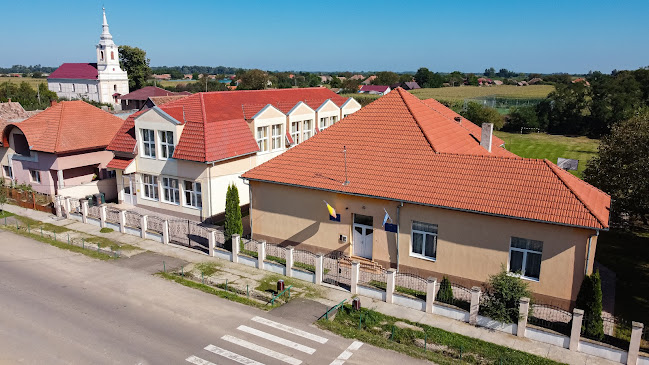 Școala Gimnazială Oar - Óvári Általános Iskola - Școală