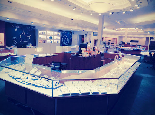 Jewelry Store «Diamonds & Co», reviews and photos, 141 Towne Center Cir, Sanford, FL 32771, USA