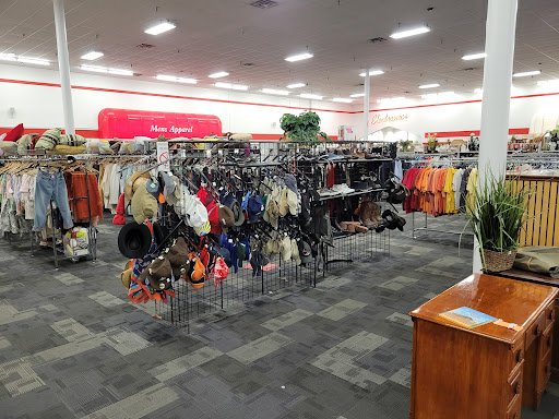 Thrift Store «The Salvation Army Family Store & Donation Center», reviews and photos, 823 E Auburn Rd, Rochester Hills, MI 48307, USA