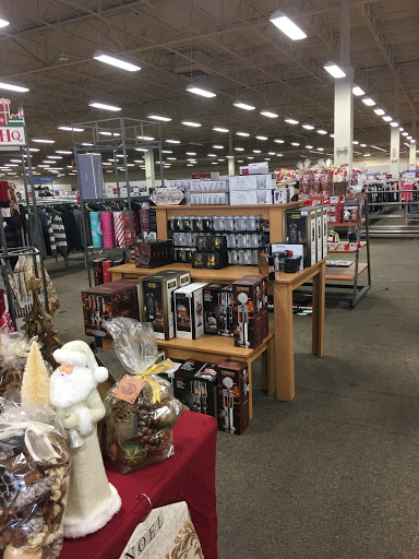 Clothing Store «Burlington Coat Factory», reviews and photos, 5445 Atlanta Hwy, Montgomery, AL 36109, USA