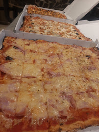 Pizza du Pizzeria Pizza Family à Rousson - n°18