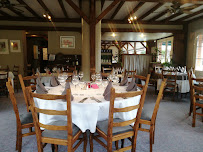 Atmosphère du Restaurant français Logis - Hôtel Restaurant du Canard à Hangest-sur-Somme - n°18