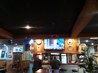10 Sports Bar & Grill