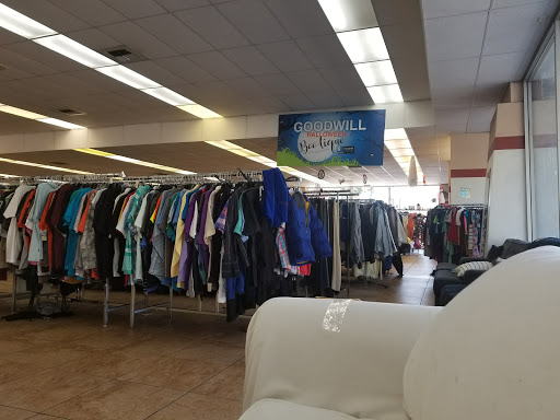 Thrift Store «Goodwill - Eagle Rock», reviews and photos
