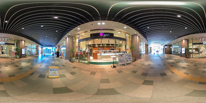 CAFE HACHI KITTE博多店