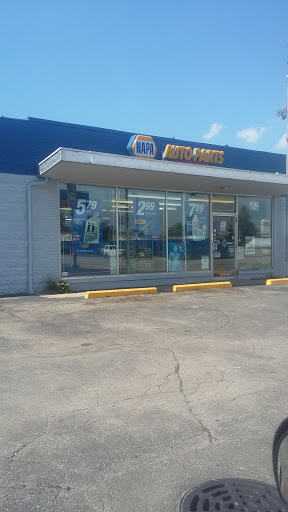 Auto Parts Store «NAPA Auto Parts - Genuine Parts Company», reviews and photos, 7909 W Greenfield Ave, West Allis, WI 53214, USA