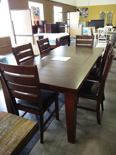 Furniture Store «Furniture & Cabinet Outlet Center», reviews and photos, 7716 Service Center Dr, West Chester Township, OH 45069, USA