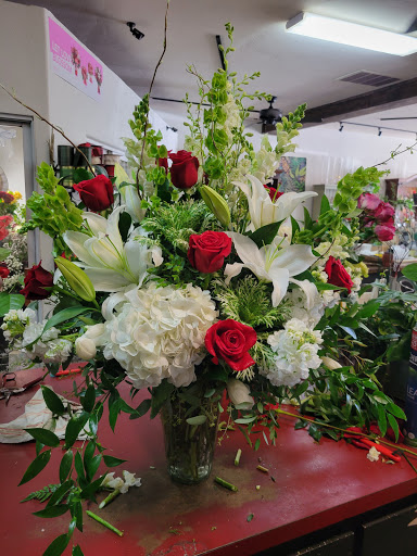 Florist «Sherwood Florist & Gift Shoppe», reviews and photos, 10239 Fair Oaks Blvd #A, Fair Oaks, CA 95628, USA