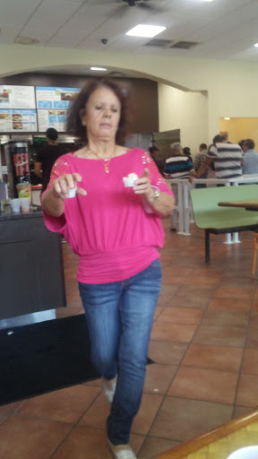 Dollar Store «Dollar Tree», reviews and photos, 4601 NW 199th St, Miami Gardens, FL 33055, USA