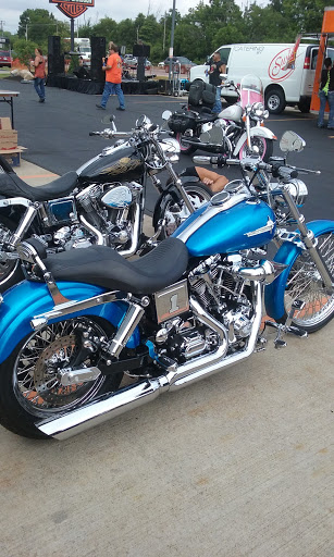 Harley-Davidson Dealer «Signature Harley-Davidson», reviews and photos, 1176 Professional Dr, Perrysburg, OH 43551, USA