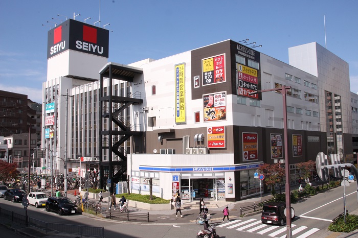 ローソン 川西能勢口駅前店 兵庫県川西市栄町 コンビニエンスストア コンビニ グルコミ
