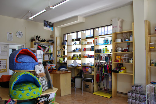 Centro Veterinario La Adrada en La Adrada, Ávila‎