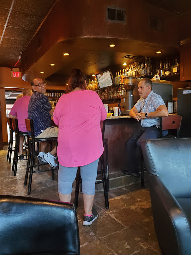 Ice Cream Shop «Sanders Chocolate & Ice Cream Shoppes - Wyandotte», reviews and photos, 3042 Biddle Ave, Wyandotte, MI 48192, USA