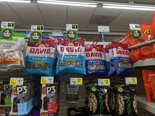 Discount Store «Dollar General», reviews and photos, 221 W Roosevelt Rd, Lombard, IL 60148, USA