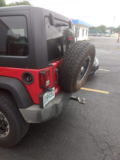 Auto Body Shop «Dings & Things Bodyworks», reviews and photos, 1906 S Stewart Ave, Springfield, MO 65804, USA