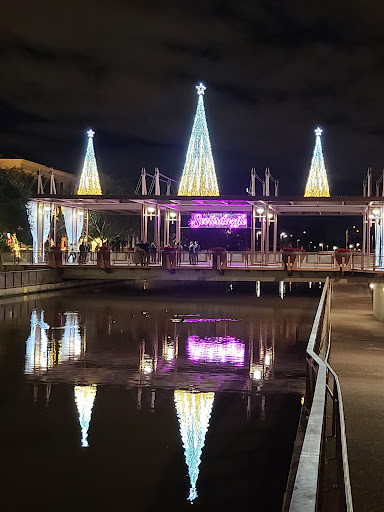 Shopping Mall «Scottsdale Waterfront», reviews and photos, 7135 E Camelback Rd #165, Scottsdale, AZ 85251, USA