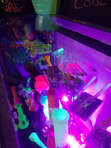 Tobacco Shop «DNA Smoke Shop», reviews and photos, 6402 Ridge Rd, Port Richey, FL 34668, USA