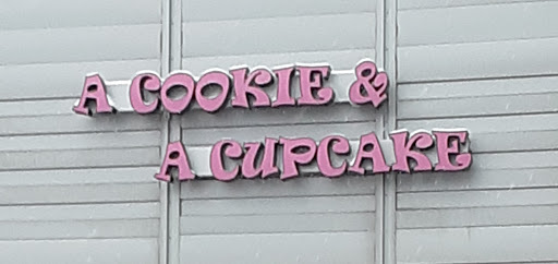 Cake Shop «A Cookie and a Cupcake», reviews and photos, 13953 Cedar Rd, Cleveland, OH 44118, USA