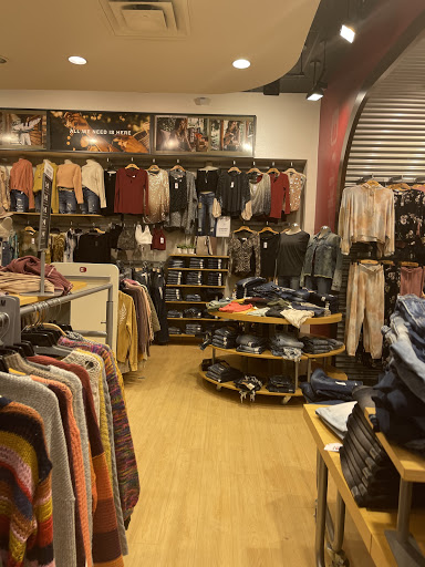 Clothing Store «Buckle», reviews and photos, 2529 Main St #166, Union Gap, WA 98903, USA