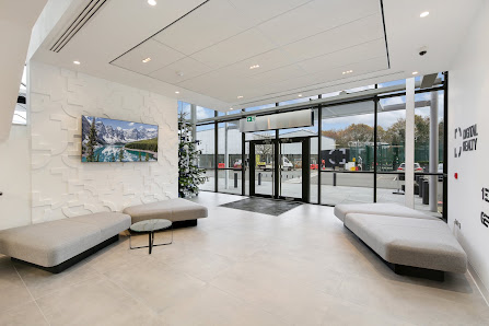 Digital Realty London LGW14 Goldsworth Park Trading Estate, Kestrel Way, Woking GU21 3BA, United Kingdom
