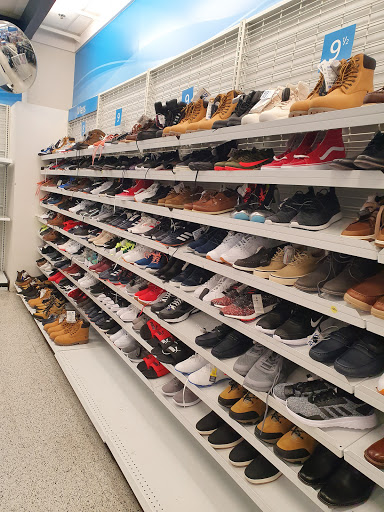 Clothing Store «Ross Dress for Less», reviews and photos, 380 Marketplace Blvd, Hamilton Township, NJ 08691, USA