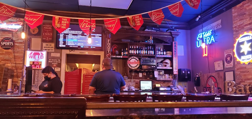 Buffalos Wing Pub 78584