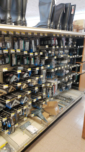 Hardware Store «Carl E Smith & Sons Building», reviews and photos, 48 Longstreet Ave, Turin, GA 30289, USA