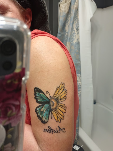 Ink Slingers, 1355 E Kearney St, Springfield, MO 65803, USA, 