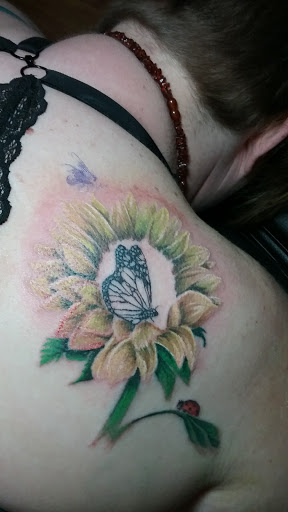 Explore blue crab tattoo ideas, creative tattoo ideas in Rock Island, available at OTool Design Custom Tattoo