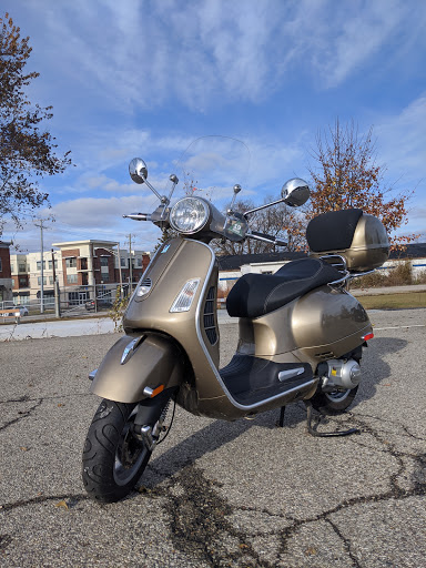 Motor Scooter Dealer «Metro Scooter», reviews and photos, 3716 Montgomery Rd, Cincinnati, OH 45207, USA