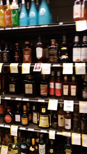 Wine Store «Total Wine & More», reviews and photos, 5050 Town Center Cir, Boca Raton, FL 33486, USA