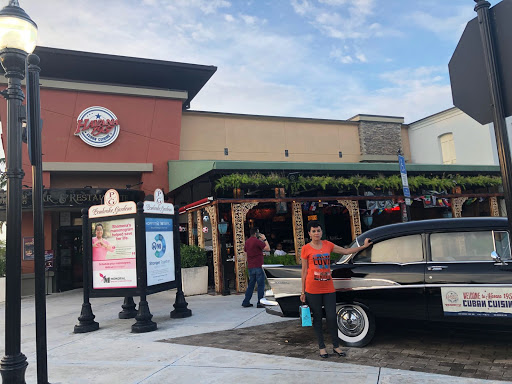 Shopping Mall «Shops At Pembroke Gardens», reviews and photos, 527 SW 145th Terrace, Pembroke Pines, FL 33027, USA