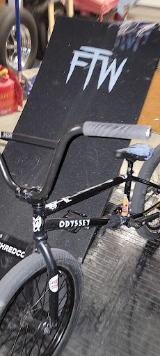 Dans Comp Bikes image