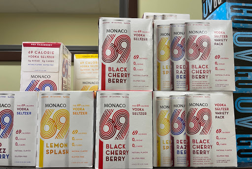 Liquor Store «Oakdale Liquors», reviews and photos, 1900 Main St, Tewksbury, MA 01876, USA